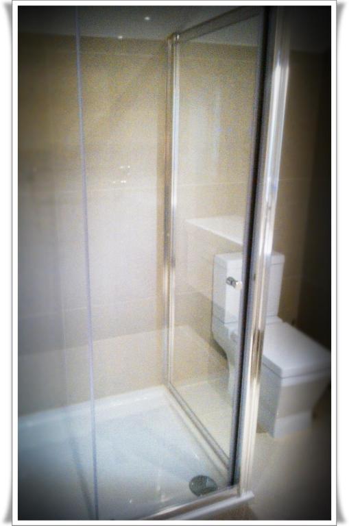 London Malvern Road Rooms To Let 部屋 写真