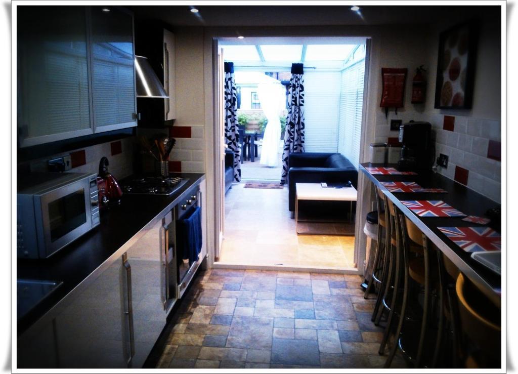 London Malvern Road Rooms To Let 部屋 写真