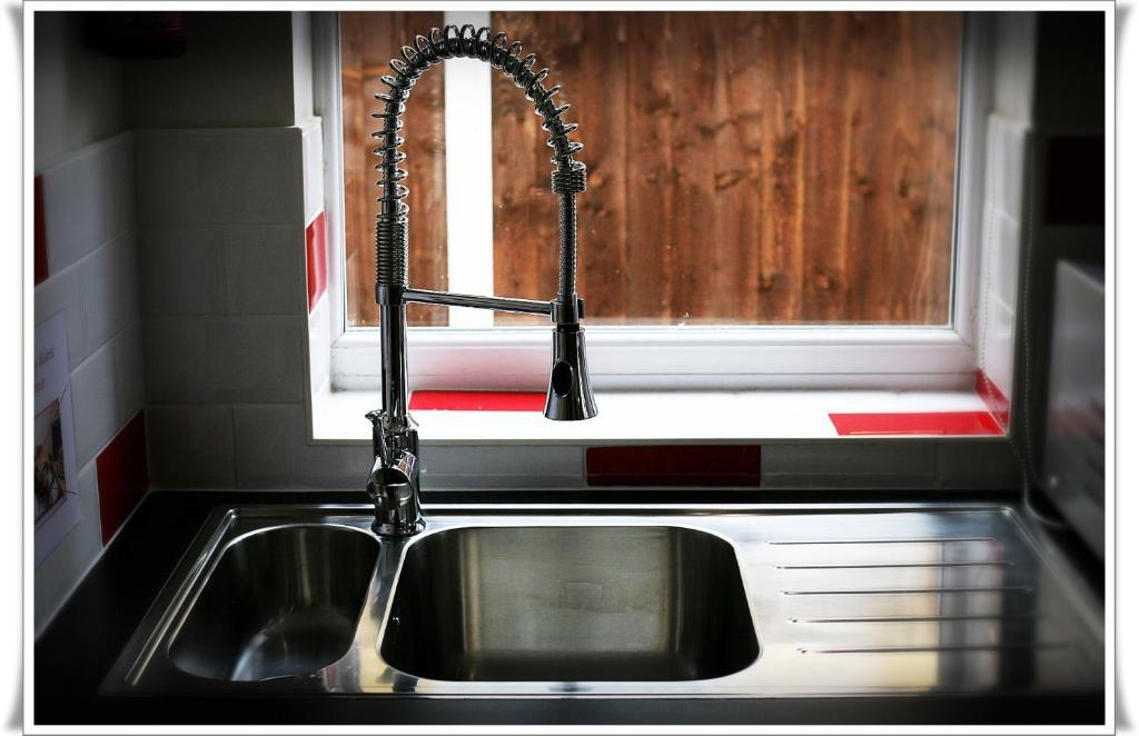 London Malvern Road Rooms To Let 部屋 写真